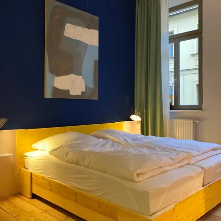 Sueper In Halles Altstadt Mit Blick Aufs Haendelhaus Appartement